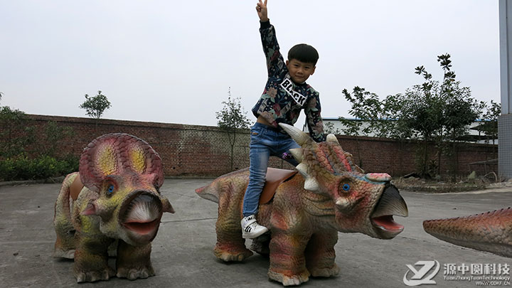 仿真恐龍小車